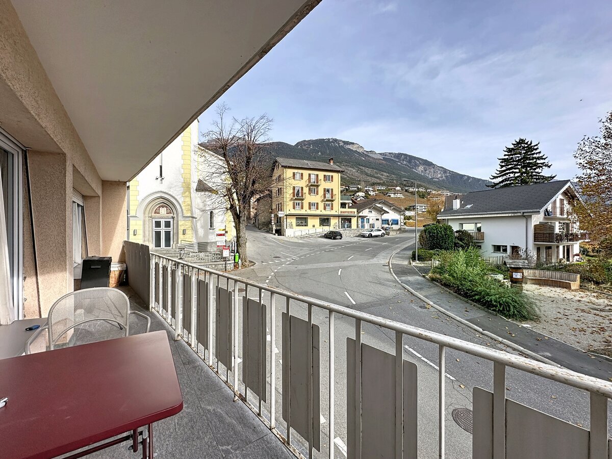 Image 9
